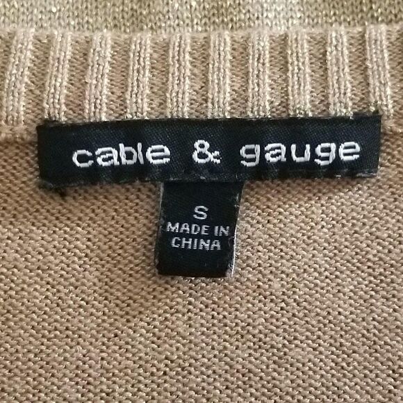 Cable & Gauge Women's Top (size S) - Picture 5 of 6